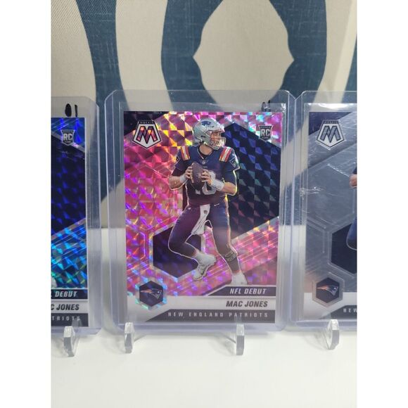2021 Mosaic Football Mac Jones Rookies # 245 - Picture 3 of 8